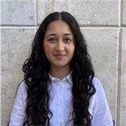 Titulada en bachillerato de ciencias sociales, tengo el curso de monitora de tiempo libre.