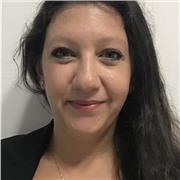 Profesora con experiencia estudiando, trabajando y viviendo en Estados Unidos y Reino Unido pone a disposición de los alumnos mi experiencia y conocimiento para guiarlos a descubrir la lengua Inglesa y las oportunidades que eso nos ofrece