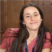 Puedo adaptarme tanto a la ubicación de las clases como a la materia de ellas. Podría centrarme más en materias como la biología