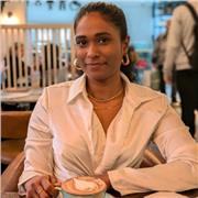 Polite and warm English tutor eager to teach.