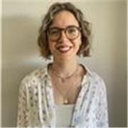 Soy maestra de educación infantil, con amplia experiencia con niños/as, así como dando clases particulares.