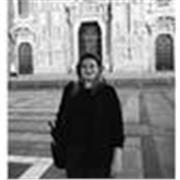 Profesora nativa francesa, pedagógica y dinámica, ofrece clases personalizadas en Málaga y online.⭐️
