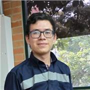 Estudiante de ingeniería enseña arduino