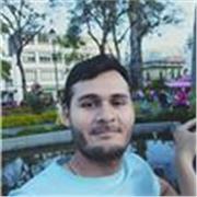 Ingeniero electricista y contador público con conocimiento en matemáticas básicas y complejas