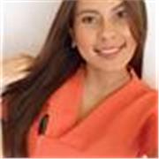 Profesional con titulación en Psicología, imparte clases presenciales o virtuales del área, asesorías a padres y cuidadores sobre pautas de crianza, familia y dudas particulares