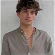 Diplomato al Liceo Linguistico, offro lezioni di inglese, francese, spagnolo e italiano (letteratura o grammatica)