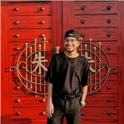 Soy técnico en Diseño Gráfico y actualmente estudio una licenciatura en Ciencias naturales