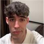 Estudiante de Ingeniería Biomédica que imparte clases de matemáticas, física, química o biología para alumnos de ESO y Bachillerato