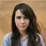 Journaliste avec plus de 10 ans d'expérience, je donne des cours d'écriture aux adultes et adolescents, en ligne et à domicile