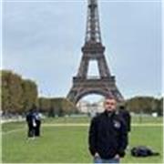 Profesor de infantil y de primaria. Podría dar clases de tipo tipo.