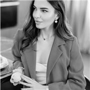 I give private lessons to people starting to learn English