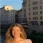 Soy profesora de inglés en Primaria, tengo un nivel c1. Doy clase de varias asignaturas. También doy clases de repaso en ESO