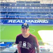 Profesor de fútbol apto para enseñar a todas las edades