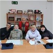 Me defino como docente de inteligencia emocional y psicólogo social, orientado a formar adultos, profesionales y jóvenes que busca