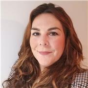 Docente Educación Primaria. Soy una persona cercana, responsable y creativa. Disfruto viendo cómo mis alumnos avanzan, se motivan