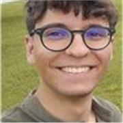 Inglese creativo con cartoni e fantasia! Paziente e abituato ai piccoli grazie a mia sorella: imparare sarà un gioco