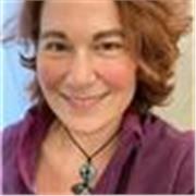 Tutor madrelingua con 35 anni di esperienza e p. IVA offre lezioni d’inglese a tutti i livelli ed età.