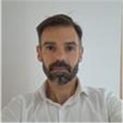 Biólogo con máster en formación de profesorado especialista Física y química. Vocación y experiencia de 15 años.