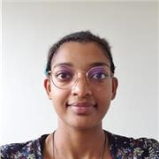 J'enseigne différentes matières comme le français, les mathématiques ou les sciences à des collégiens et des élèves de primaire