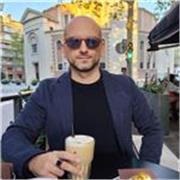 Profesor de Italiano (nativo), Inglés y Español con más de 10 años de experiencia. Imparto clases tanto on-line como presencial.