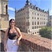 Profesora de primaria , apto para edades de 6 a 12 años