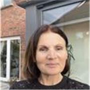 I have over 30 years teaching experience in primary school. In addition to this I also privately tutor GCSE Science