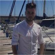 Ex alumno del conservatorio profesional de música en Canarias , guitarra clásica y conocimiento general musical . Clases particulares para conocimiento básico de la música , infantil, primaria, eso