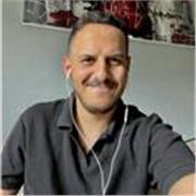 Je suis enseignant de langue arabe et j’ai donné des cours particuliers à des enfants en Tunisie. Et maintenant je suis à lyon
