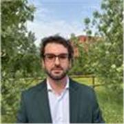 Laureato magistrale e attualmente borsista di ricerca presso l’Università, offre ripetizioni di chimica generale, organica e anali