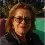 Profesor de artes y manualidades para niños