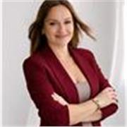 Especialista en estrategia y contenidos. Clases dirigidas a emprendedoras o negocios   que quieren posicionarse 