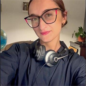 María
