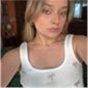 Offro lezione private ai bambini delle scuole elementari e medie. Sono una ragazza molto responsabile, gentile e disponibile. 