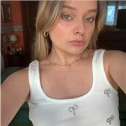 Offro lezione private ai bambini delle scuole elementari e medie. Sono una ragazza molto responsabile, gentile e disponibile.