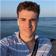 En la Autónoma de Madrid con media de 8,79 en 4° de Física. También oferto clases de Matemáticas. ¡Escríbeme para cualquier duda!