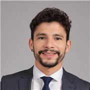 Docente di storia impartisce lezione di Storia per studenti del liceo ed istituti tecnici professionali!