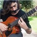 Insegnante di chitarra classica e solfeggio