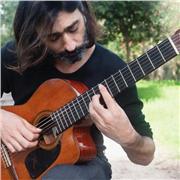Insegnante di chitarra classica e solfeggio