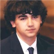 Estudiante de ingeniería de telecomunicaciones ofrece sus servicios como profesor particular para impartir clases de matemáticas y química a estudiantes de eso y bachillerato, con posibilidad de impartir clases de forma bilingüe y de realizar preparación
