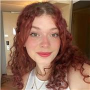 Studentessa del primo anno di università offre ripetizioni e aiuto compito (Inglese, Francese, Matematica, Chimica, Fisica, Latino, Filosofia)