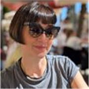 English teacher and tutor offering classes or conversational practice to children snd adults