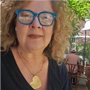 Académica bilingue para dar clases de español inglés o inglés español presenciales en Santiago de Chile, idealmente sector oriente