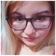 Profesora de filosofía y letras, con orientación en ética, y sociología, y habilitante en psicología, metodología y didáctica