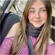 Estudiante de bachillerato con buen nivel de inglés (C1) ofrece clases para primaria: refuerzo, deberes y preparación de exámenes