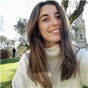 Nutricionista online especializada en cambio de composición corporal, salud hormonal femenina y nutrición deportiva