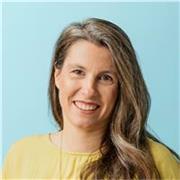 Product Designer with 20 years of experience shipping products. I teach practical UX skills for beginners and aspiring designers.