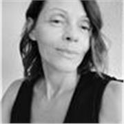 Soy una persona muy decidida y transparente que hace las cosas con entusiasmo. Podría dar clases a adultos, adolescentes o incluso