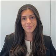 Profesora de 22 años de inglés bilingüe ubicada en Madrid ofrece clases particulares para niños y jóvenes presencial o online