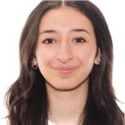 Profesora de Inglés para todos los cursos académicos.