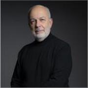 La filosofia sta alla storia della filosofia come la scrittura sta alla grammatica:
Saper pensare è filosofia
